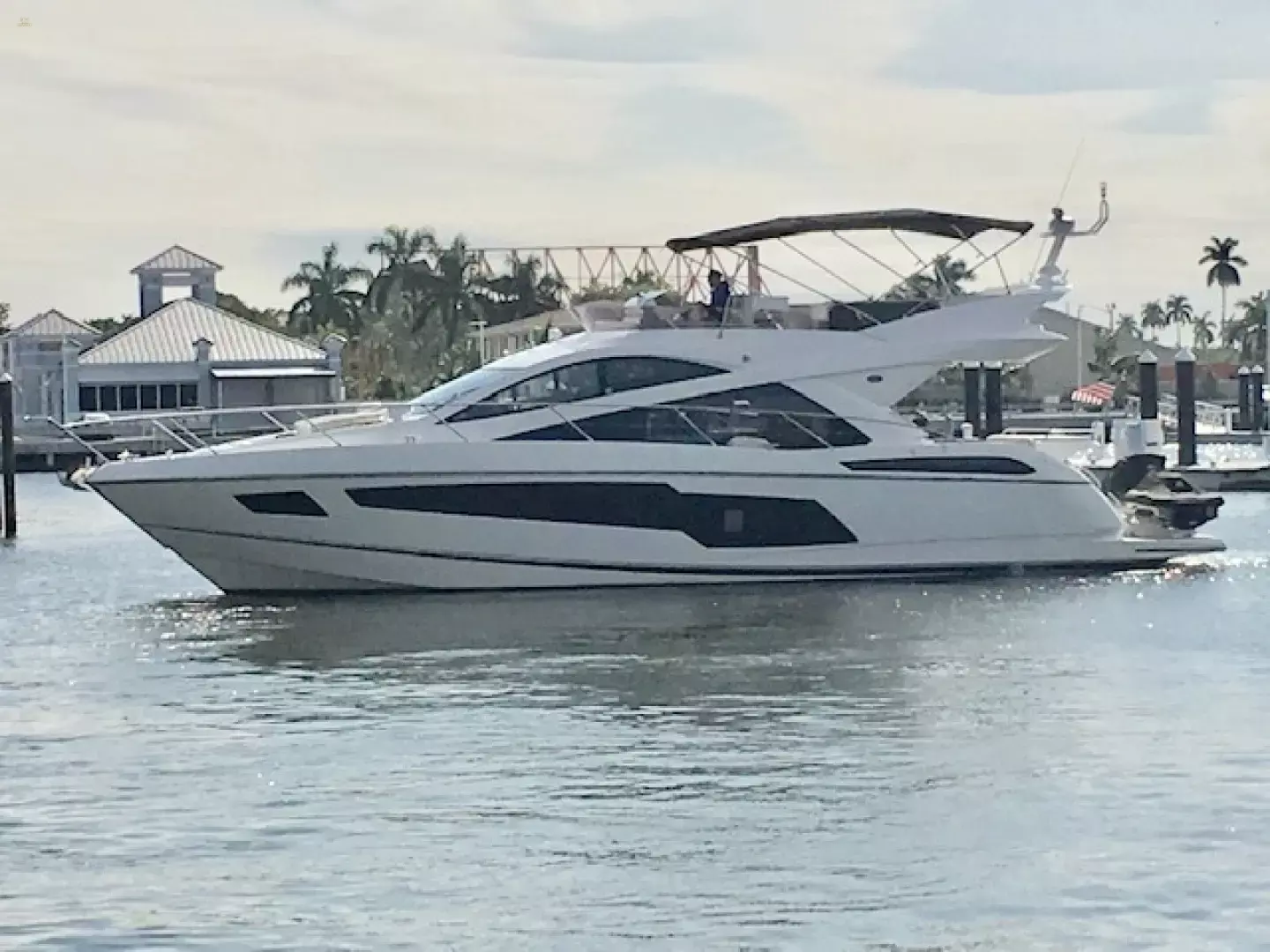 Sunseeker Manhattan 55 Splash