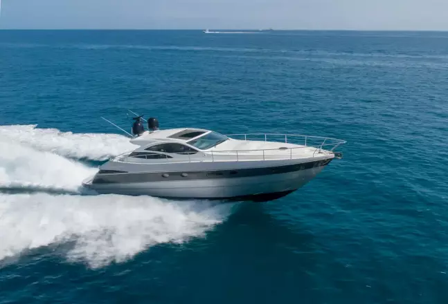 Pershing express cruiser