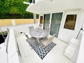 Thumbnail von Navigator 5700 Rival The Motley Crew