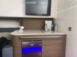 Thumbnail von Boston Whaler 420 Outrage