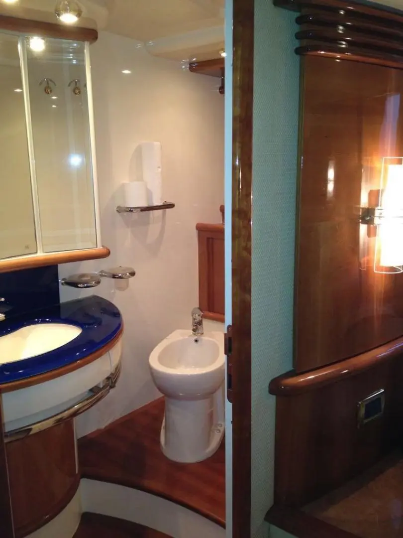 Thumbnail von Azimut 62