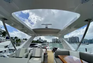 Thumbnail von Azimut Fly 53 Searenity II