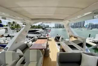 Thumbnail von Azimut Fly 53 Searenity II