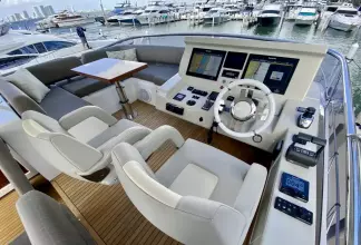Thumbnail von Azimut Fly 53 Searenity II