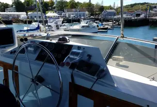 Thumbnail von Defever 53 POC Motor Yacht His and Hers