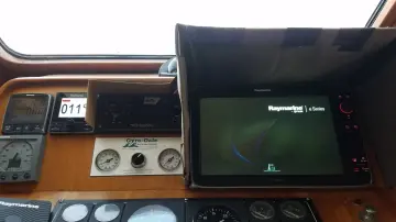 Thumbnail von Defever 53 POC Motor Yacht His and Hers