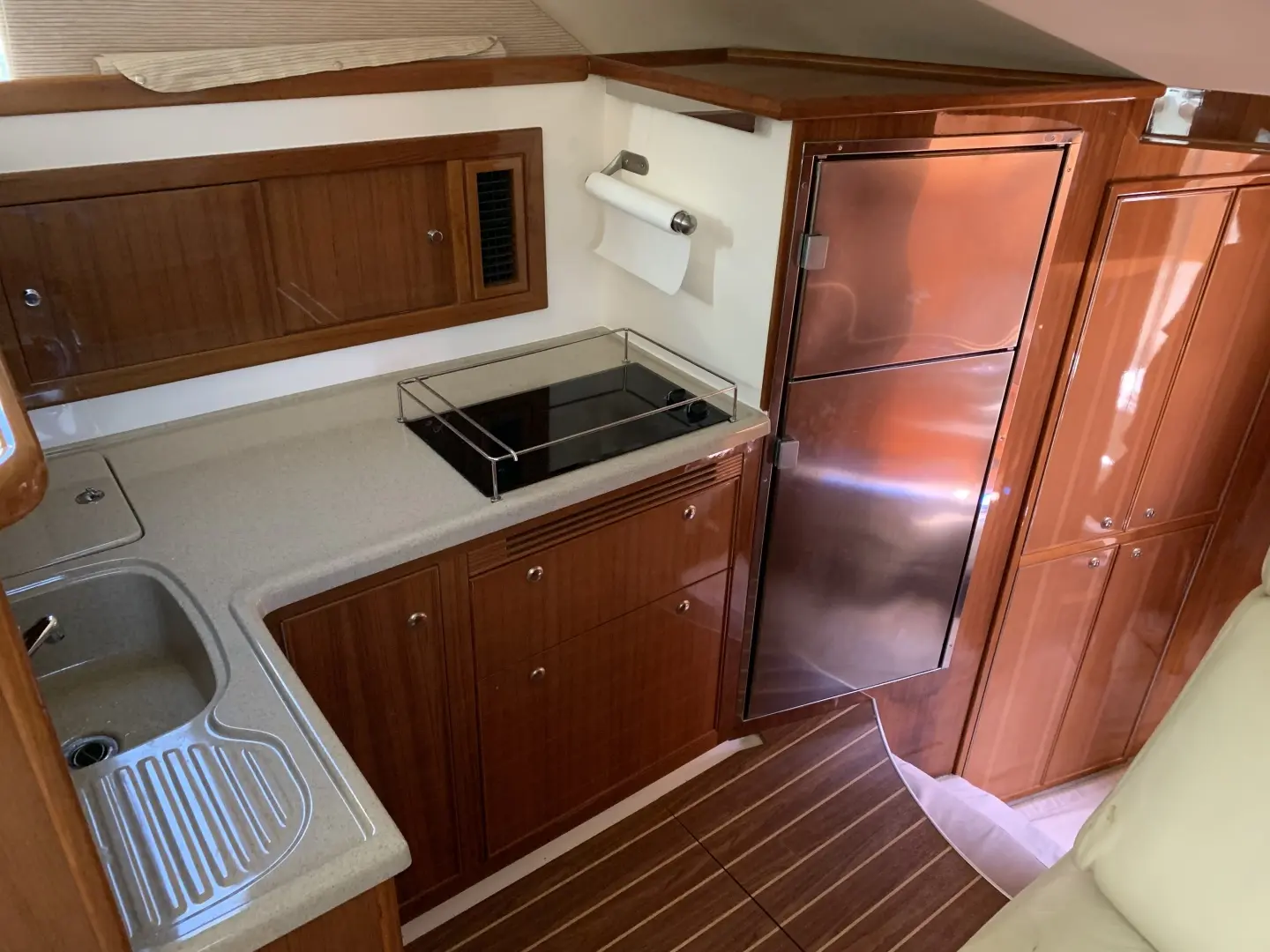 Thumbnail von Riviera 42 Flybridge