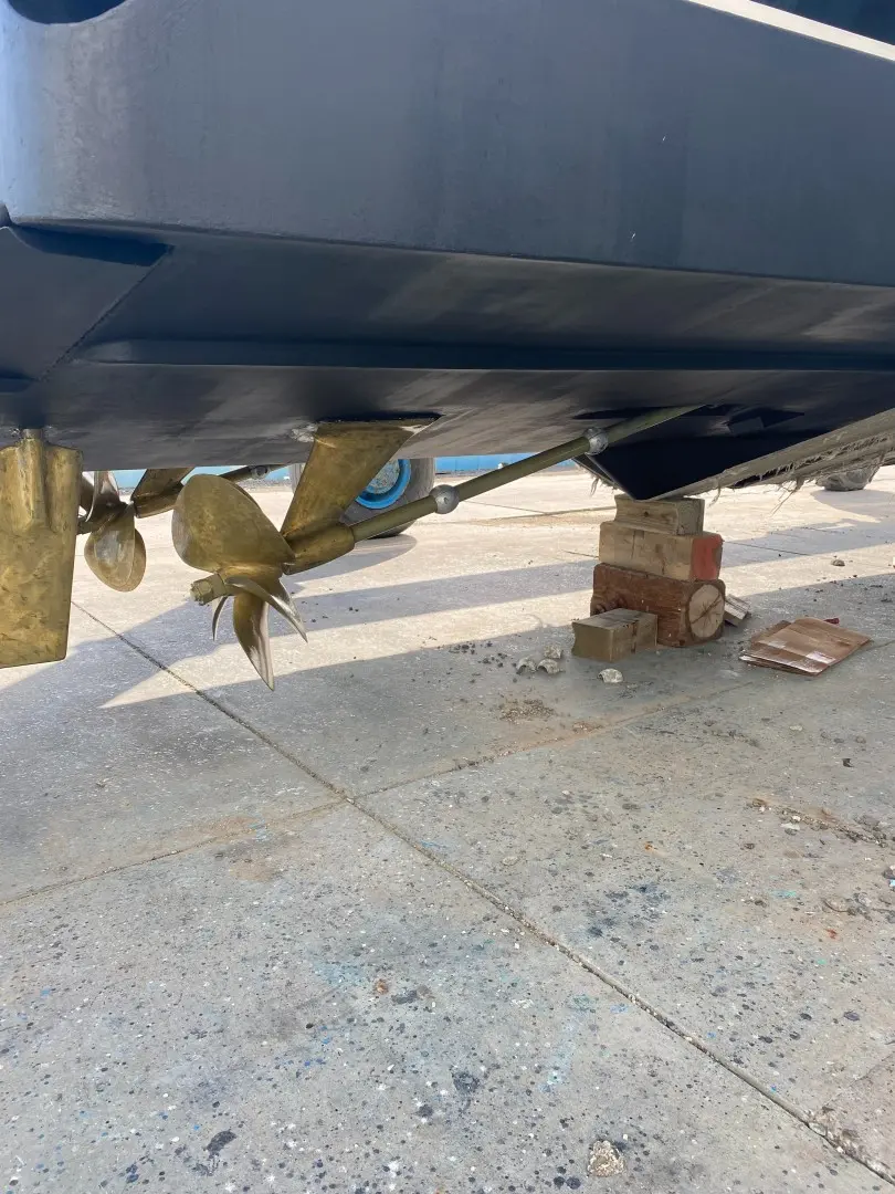 Thumbnail von Riviera 42 Flybridge