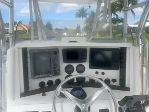 Thumbnail von Venture 34 Center Console