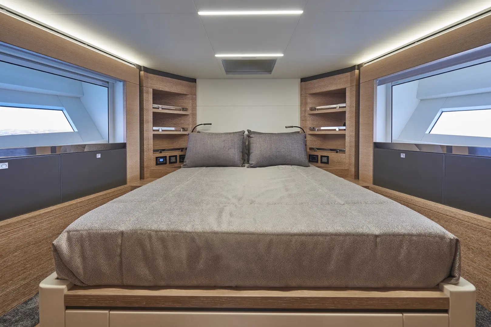 Thumbnail von Astondoa 66 Flybridge