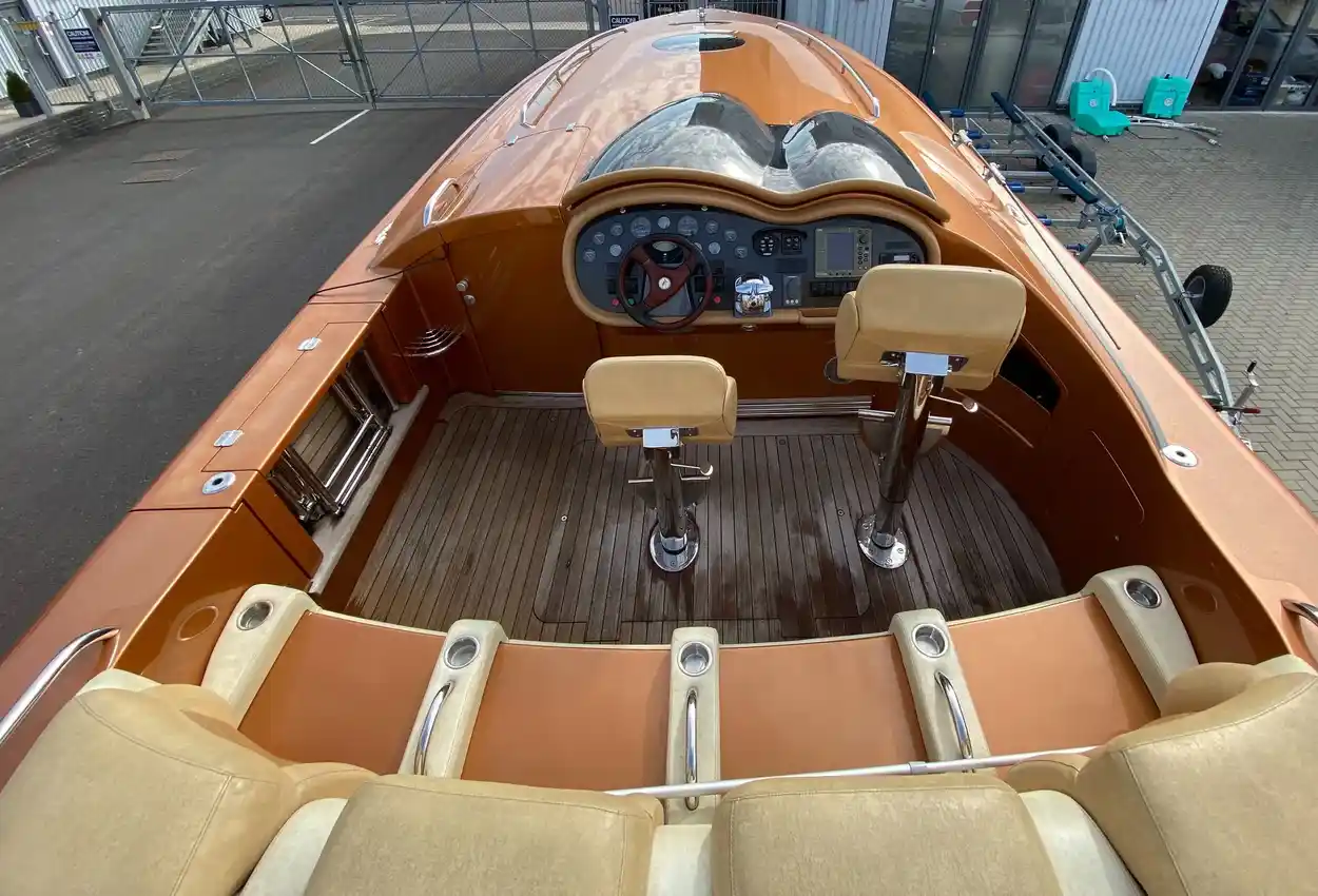 Thumbnail von Vikal 11.2m Limo Pelorus