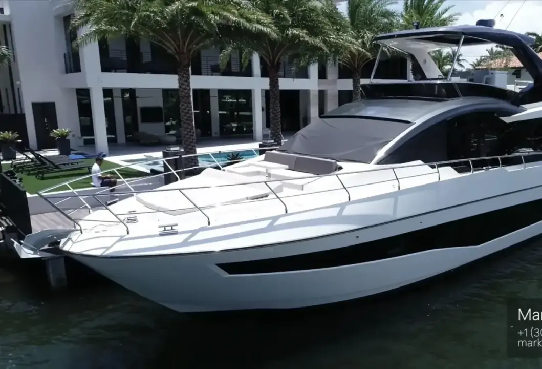 Astondoa 66 Flybridge AgroDolce
