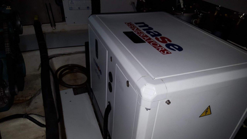 Thumbnail von Atlantis 425 SC