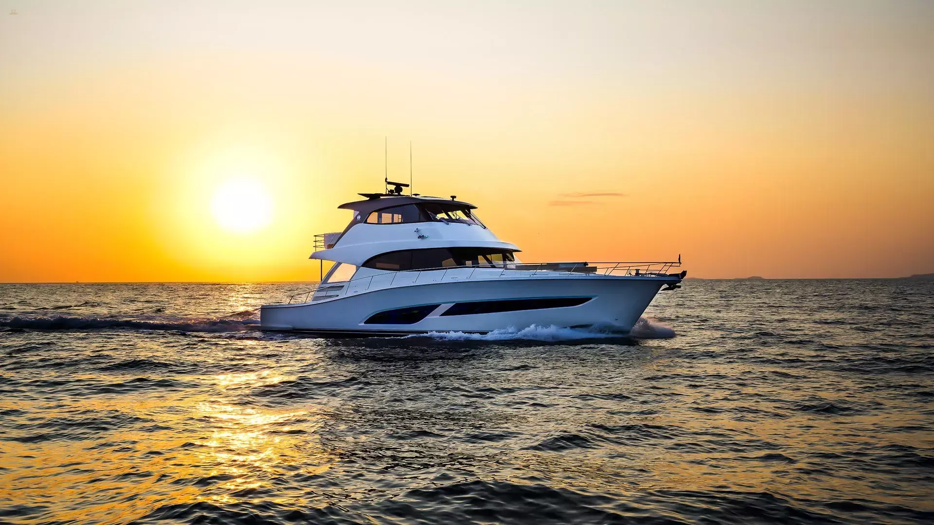 Riviera 68 Sports Motor Yacht