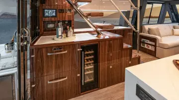 Thumbnail von Riviera 64 Sports Motor Yacht