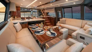 Thumbnail von Riviera 64 Sports Motor Yacht