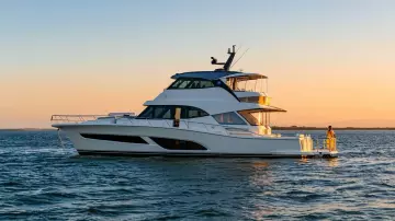 Thumbnail von Riviera 64 Sports Motor Yacht