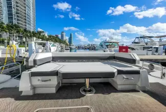 Thumbnail von Cruisers Yachts 50 Cantius