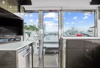 Thumbnail von Cruisers Yachts 50 Cantius