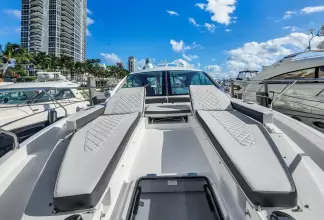 Thumbnail von Cruisers Yachts 50 Cantius