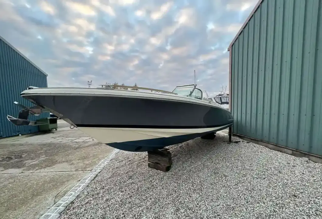 Chris Craft 27 Corsair