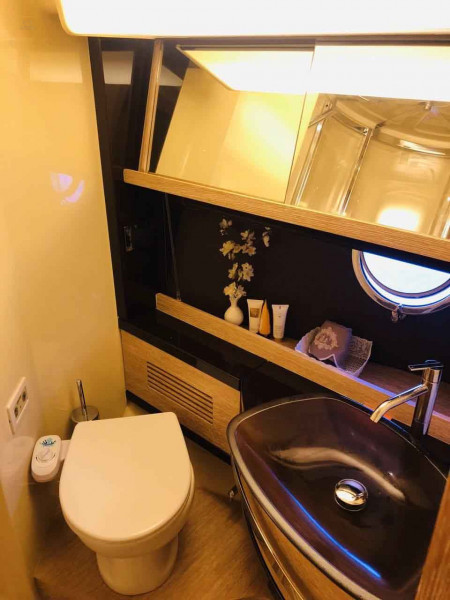 Thumbnail von Azimut 64 Fly