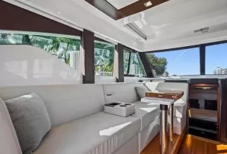 Thumbnail von Tiara Yachts 39 Coupe Triple Threat