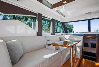 Thumbnail von Tiara Yachts 39 Coupe Triple Threat