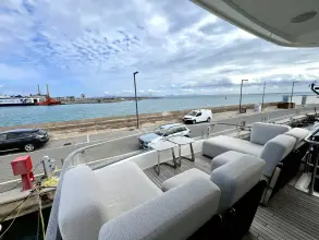 Thumbnail von Fairline Squadron 68