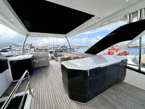 Thumbnail von Fairline Squadron 68