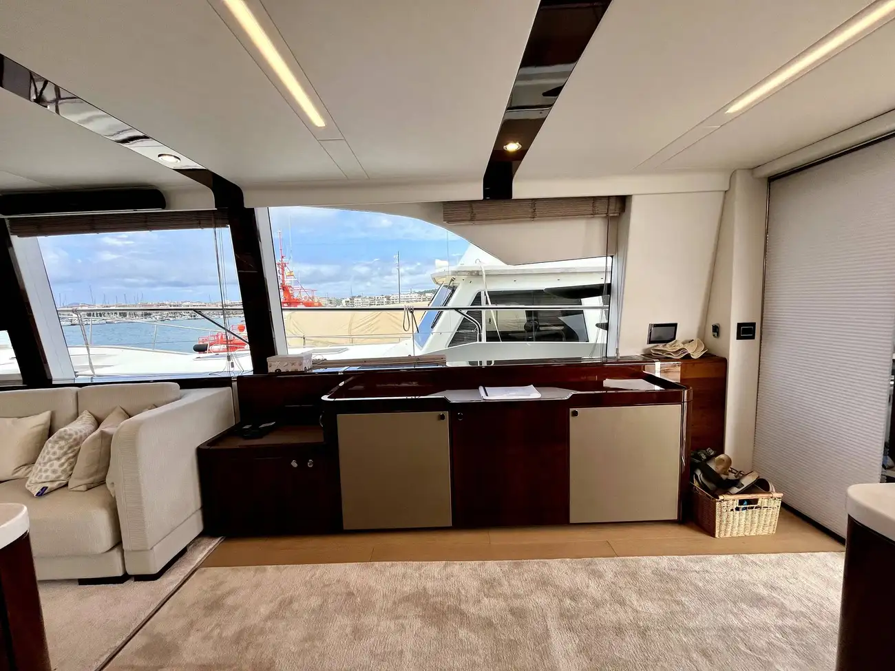 Thumbnail von Fairline Squadron 68