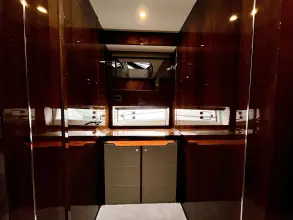 Thumbnail von Fairline Squadron 68