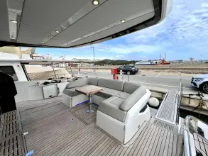 Thumbnail von Fairline Squadron 68