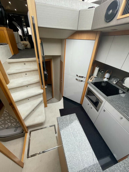 Thumbnail von Sunseeker (UK) Sunseeker Predator 53