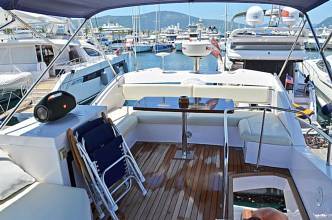 Thumbnail von Sonstige Majesty 44 Fly