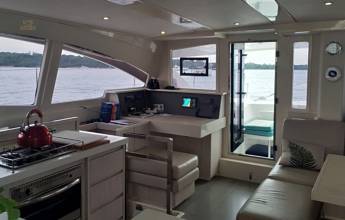 Thumbnail von Robertson & Caine (US) Leopard 48 KAT