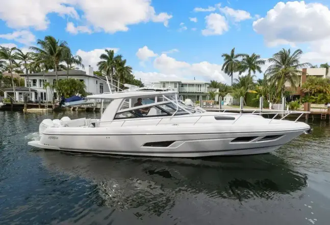 Intrepid 438 Evolution Salty Dog