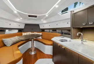 Thumbnail von Intrepid 438 Evolution Salty Dog