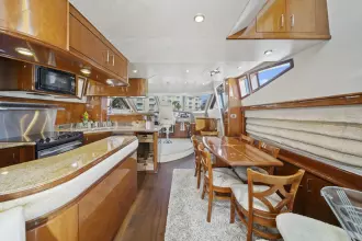 Thumbnail von Marquis 65 Off The Grid