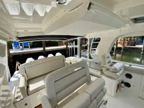 Thumbnail von Boston Whaler 380 Realm Cindy Seas