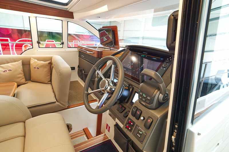 Thumbnail von Nimbus (SE) Nimbus 365 Coupe