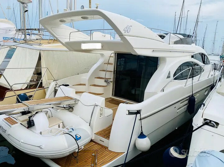 Thumbnail von Azimut 46 Fly