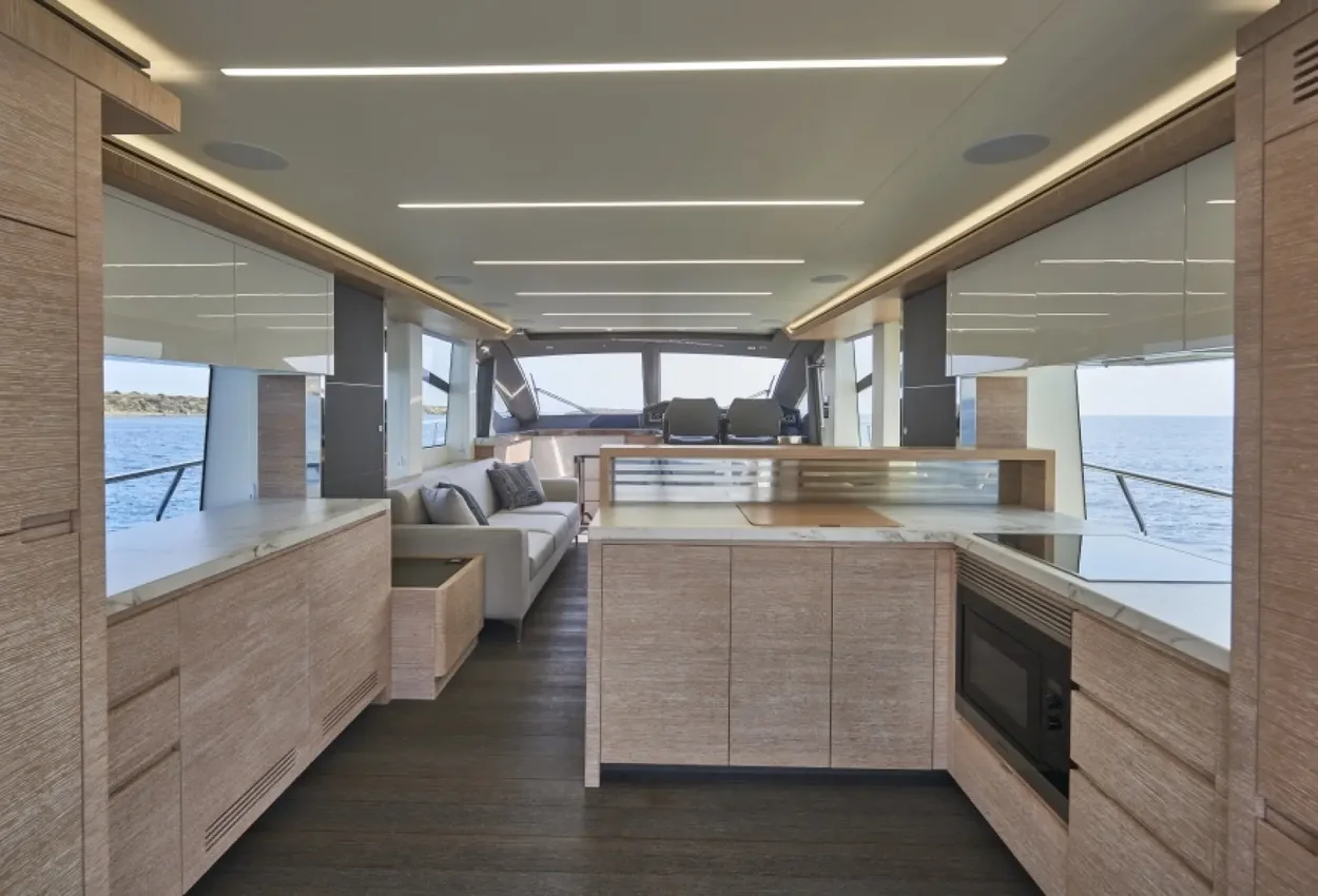 Thumbnail von Astondoa 66 Flybridge