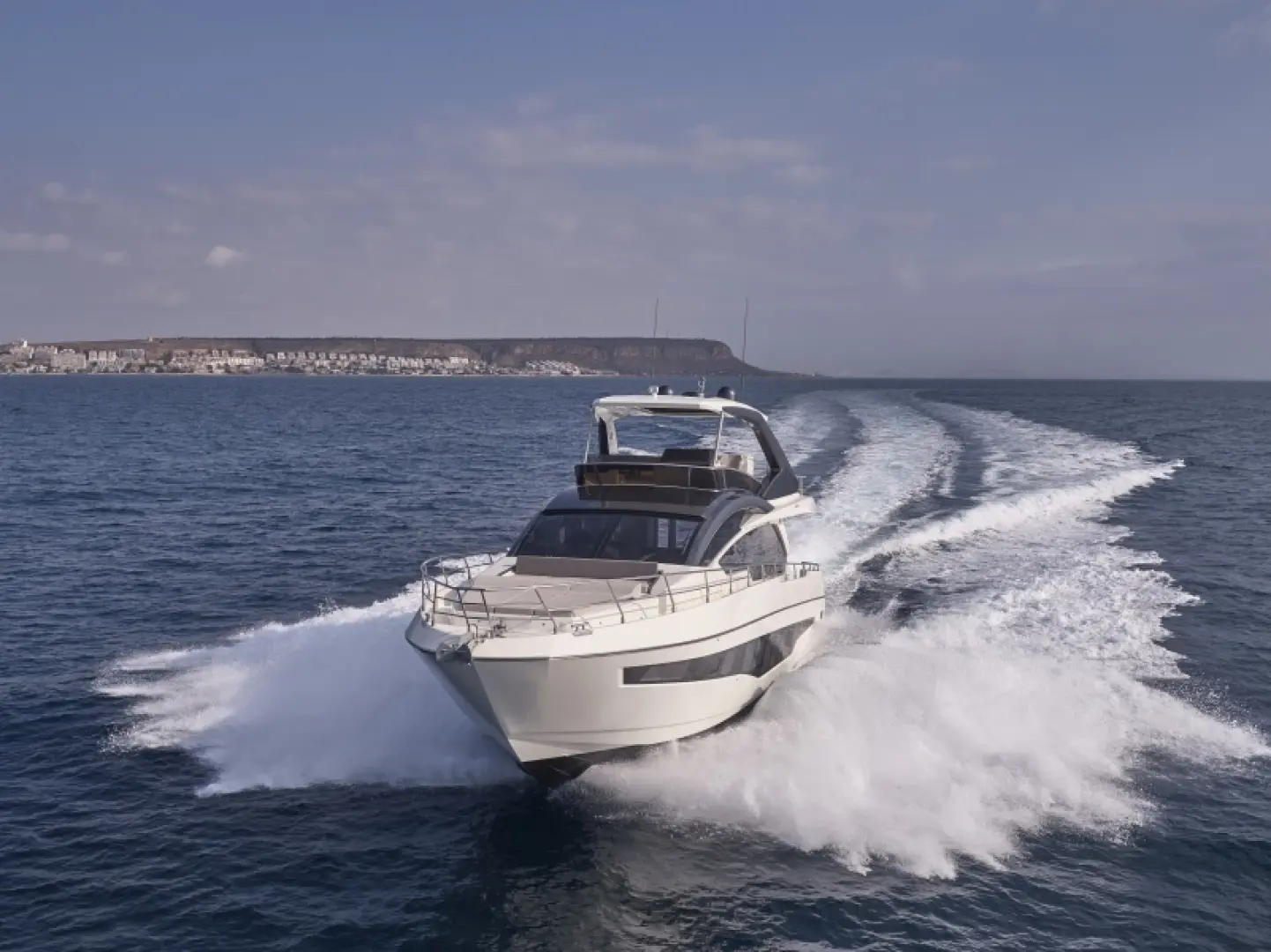 Thumbnail von Astondoa 66 Flybridge