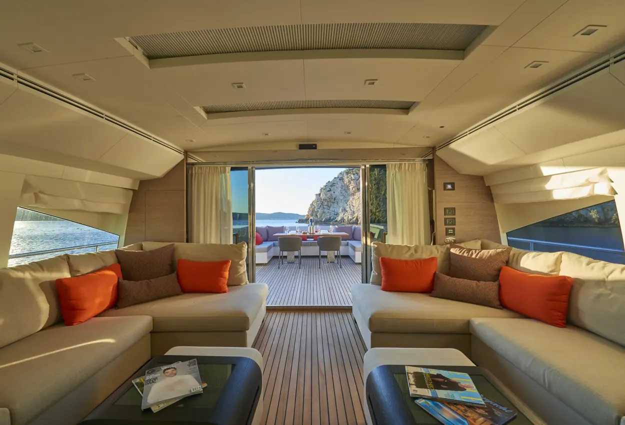 Thumbnail von Astondoa 110 Century