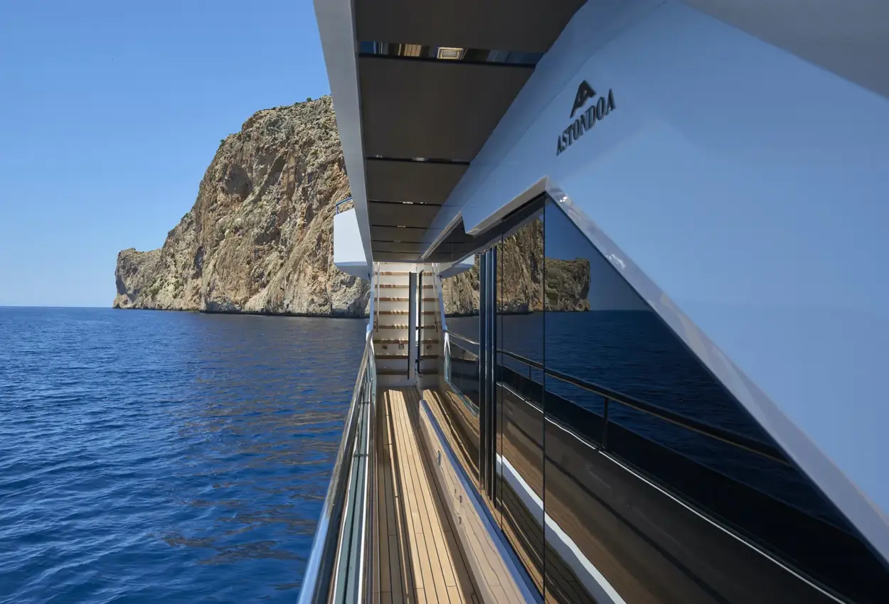 Thumbnail von Astondoa 110 Century