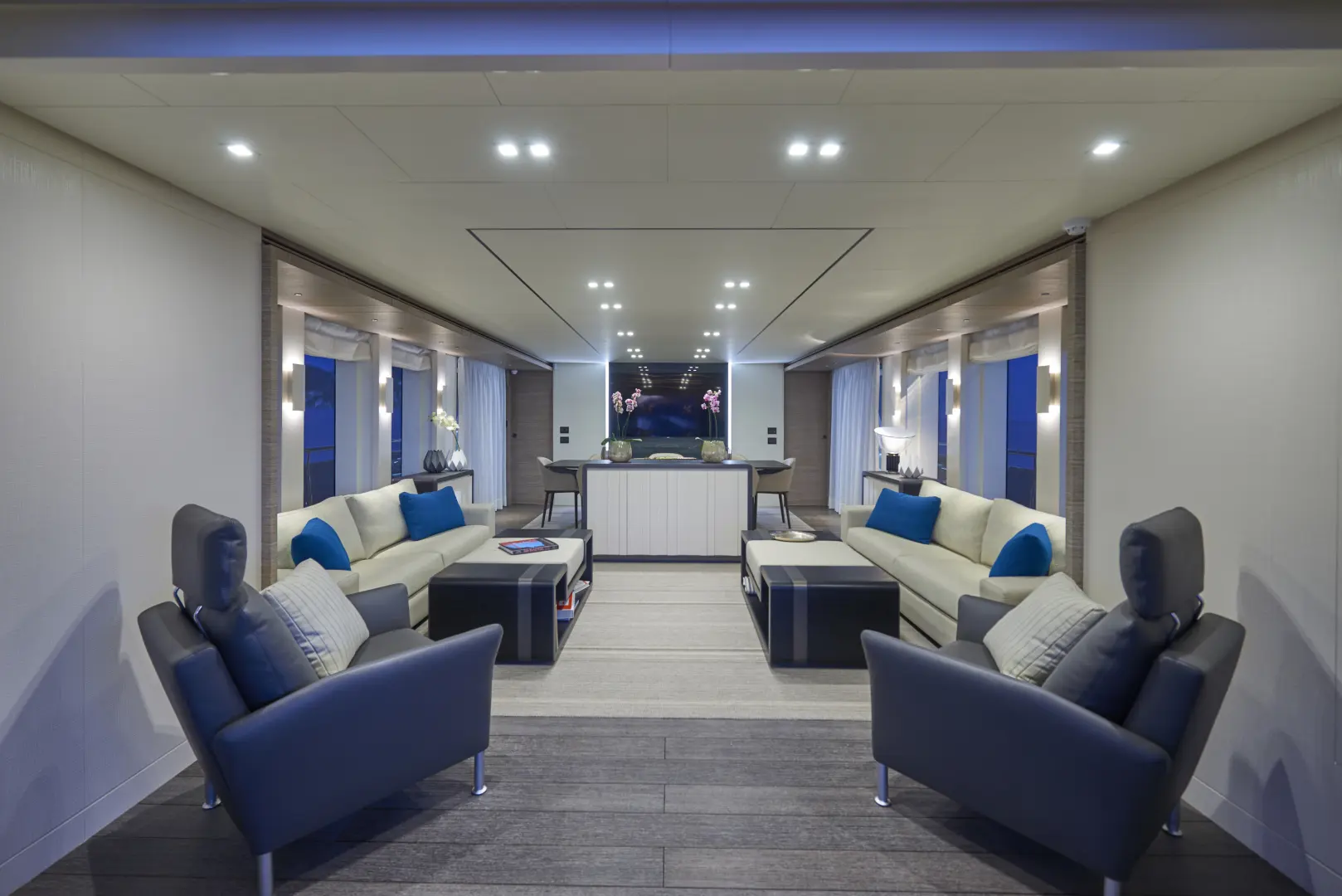 Thumbnail von Astondoa 110 Century