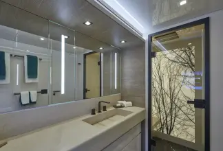 Thumbnail von Astondoa 110 Century