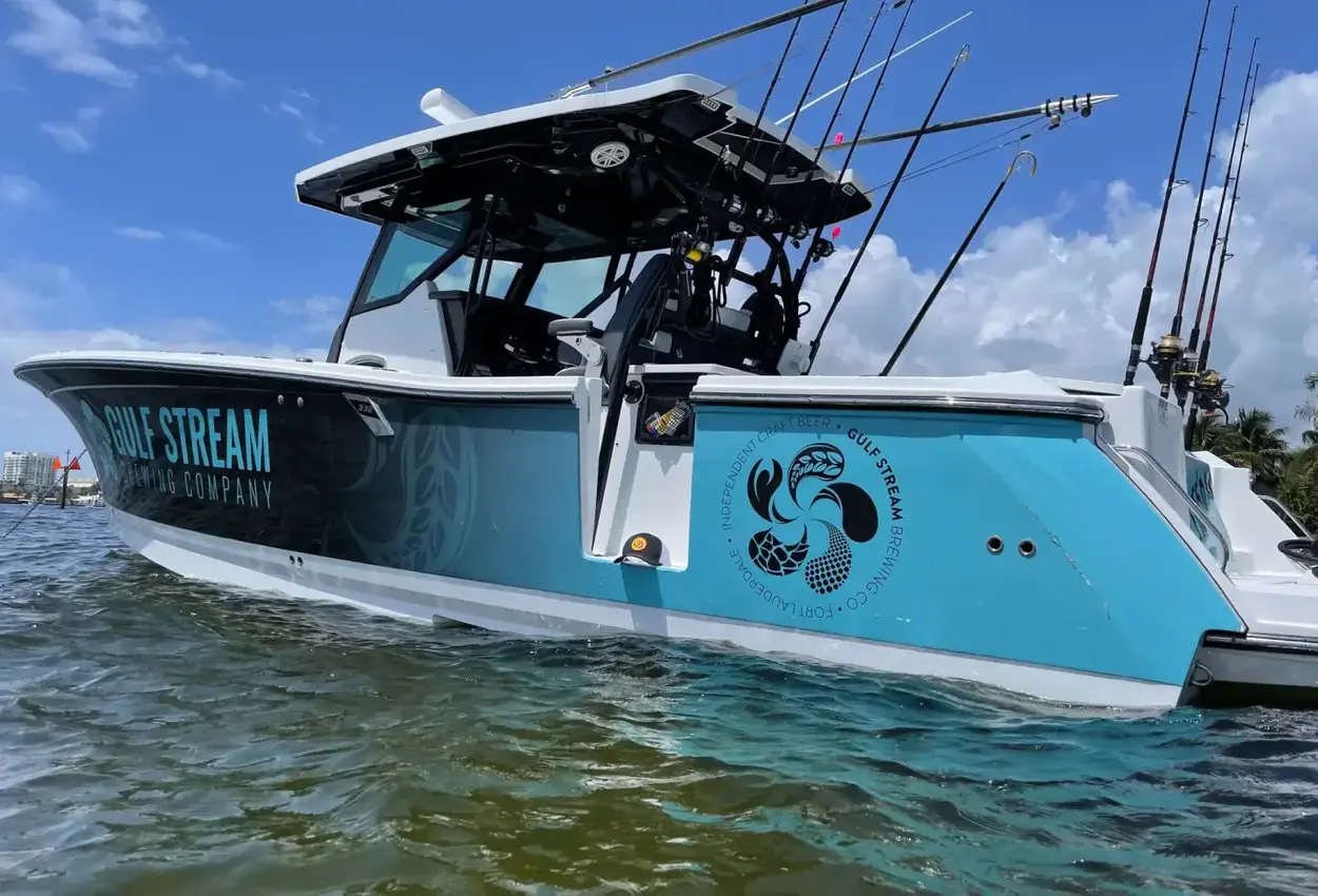 Blackfin 332 CC Floss'd at Sea