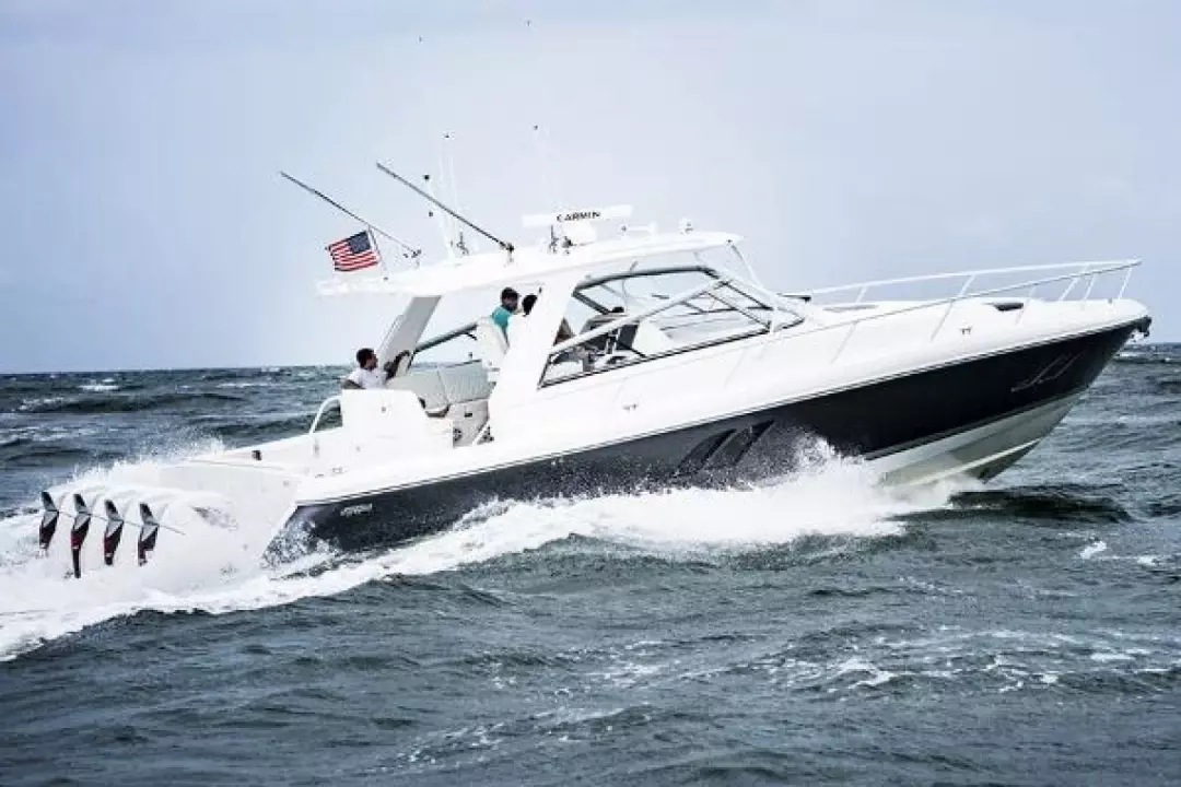 Intrepid 475 Sport Yacht LUMA IV